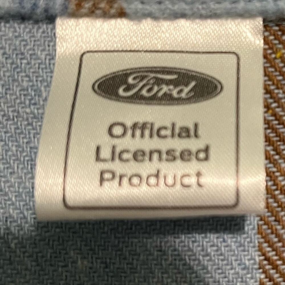 Ford Bronco Flannel |Vintage Bronco Back Detail | Music Festival Outfit plus XXL - Picture 5 of 9